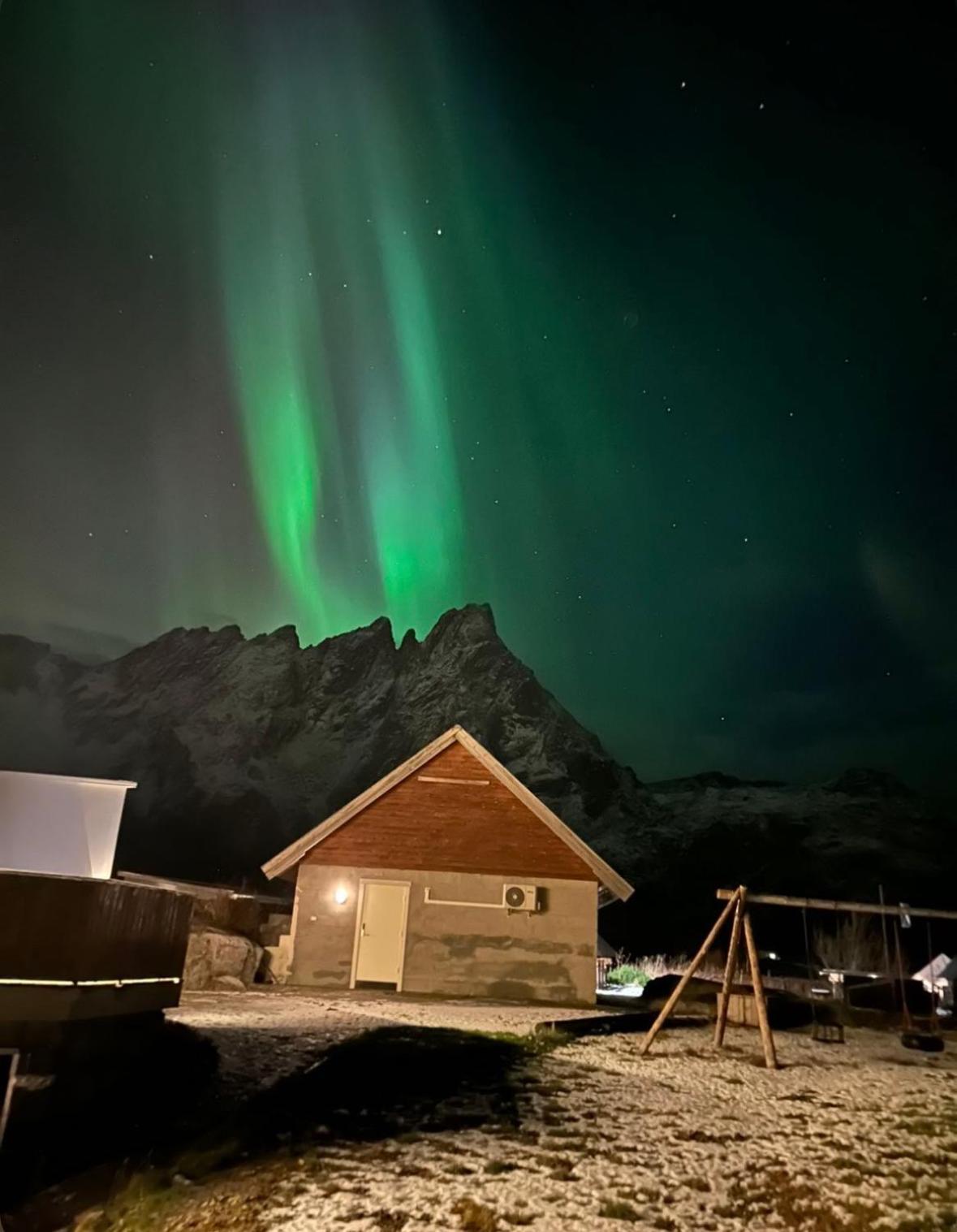 Leilighet Ballstad Kültér fotó